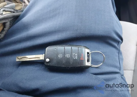 2016 Kia Sorento 2.4L Lx из США, поврежденный, VIN 5XYPG4A31GG087440